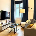 Royal Blue Wenceslas Apartment, Prague